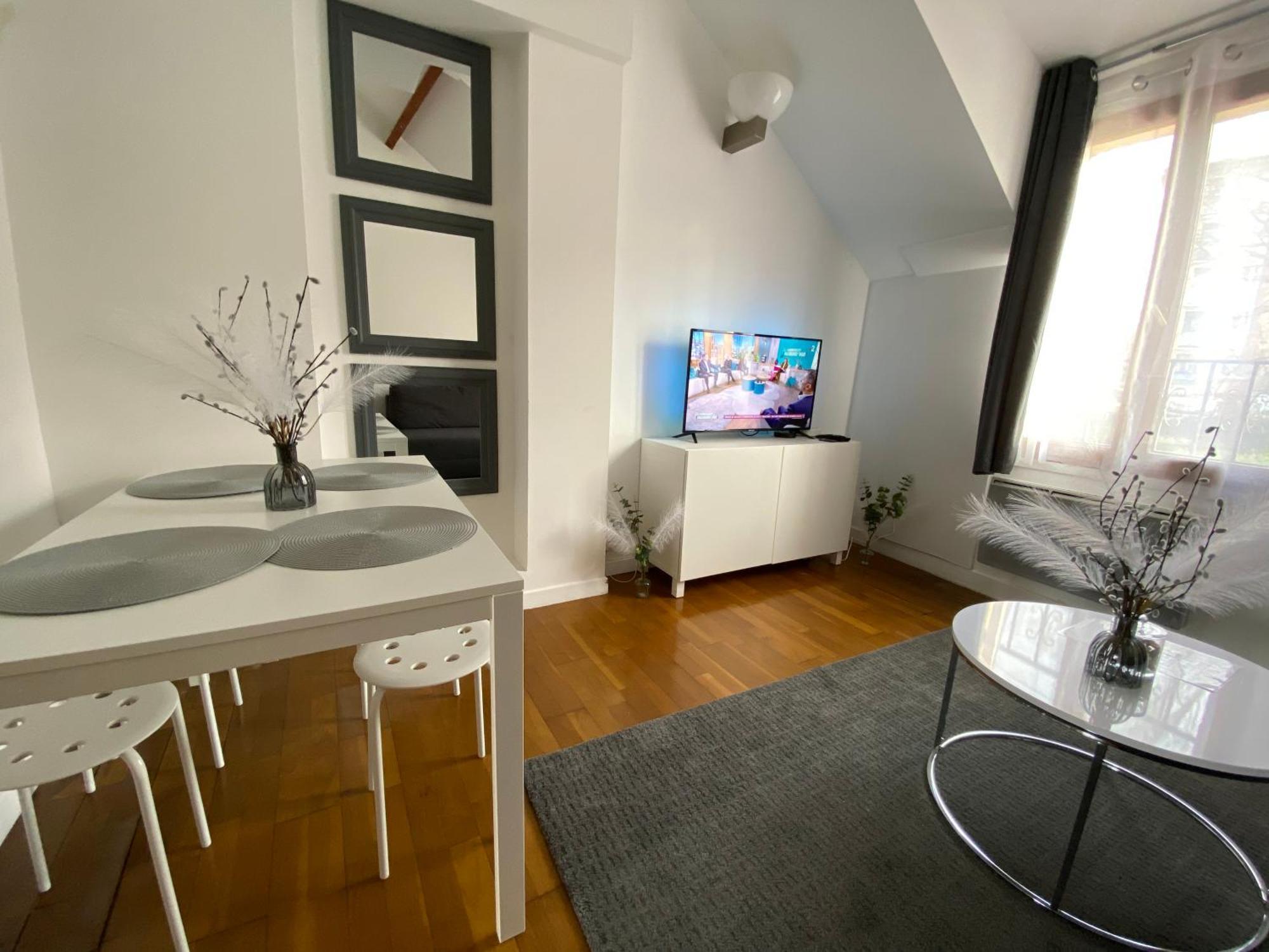 Duplex Minimaliste - 30 Min De Paris Apartment Saint-Ouen-l'Aumone Ngoại thất bức ảnh