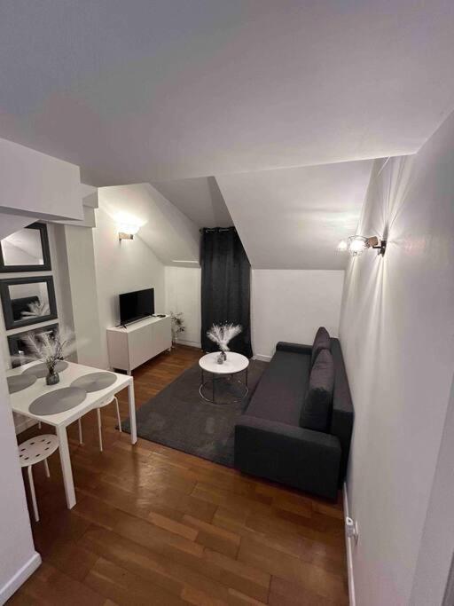 Duplex Minimaliste - 30 Min De Paris Apartment Saint-Ouen-l'Aumone Ngoại thất bức ảnh